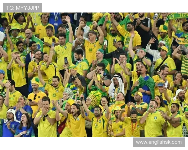 激情燃烧的世界杯现场氛围点燃全球球迷狂欢之夜共同见证荣耀与梦想绽放 - 副本 (4) - 副本