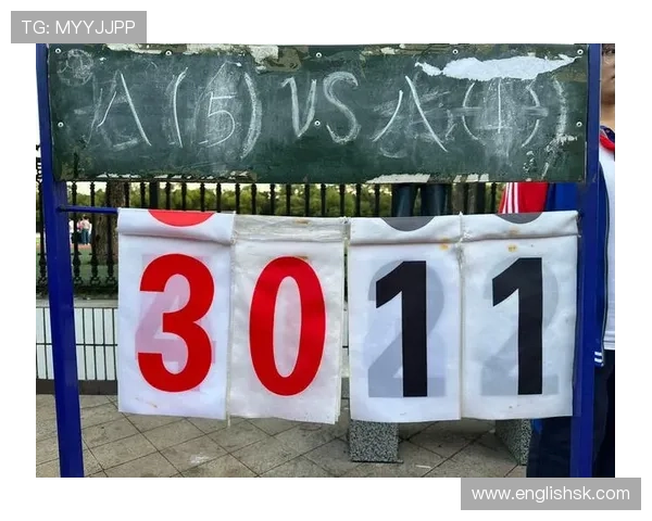 热血青春点燃梦想篮球校际赛巅峰激战正酣谁与争锋共谱荣耀新篇章 - 副本 - 副本 (3)