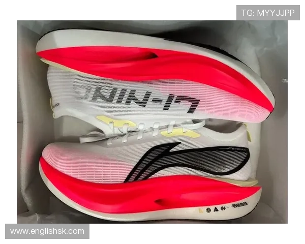 碳板跑鞋革新跑步体验提升运动表现的科技利器 - 副本 - 副本 (2) - 副本