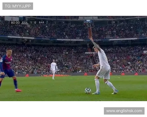 维尼修斯个人突破展现华丽技巧带领球队走向胜利的新篇章 - 副本