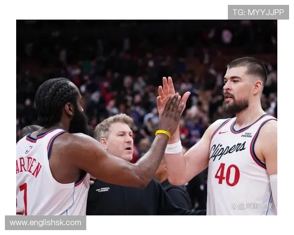 NBA最新赛季焦点战解析与球员表现全面点评 - 副本 (2)